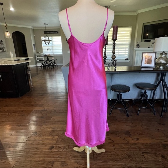Morgan Taylor Pink Satin Long Night Gown Small Slip Dress Chemise Wet Look - Picture 7 of 11